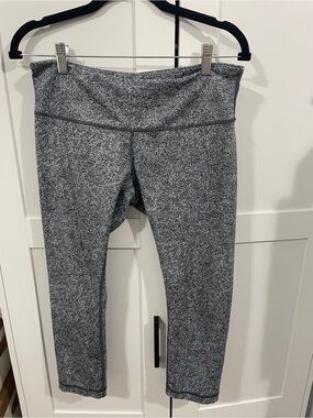 Women’s lululemon athletica Black & White Speckled Ankle Leggings Sz 8 Excellent
